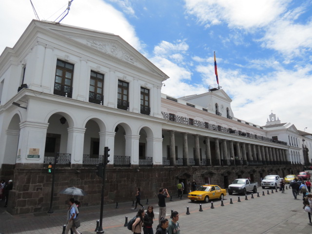 Quito Plaza Grande